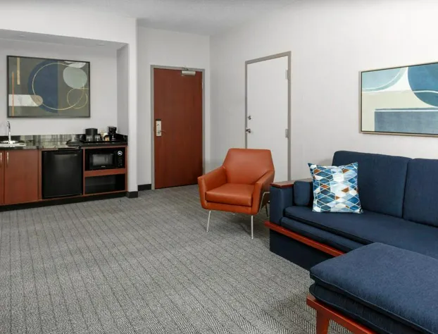 Courtyard by Marriott Pittsburgh Greensburg hotel detail image 4