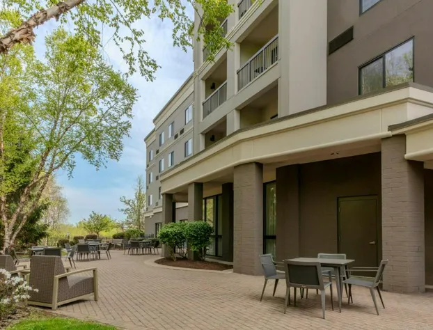 Courtyard by Marriott Pittsburgh Greensburg hotel detail image 1