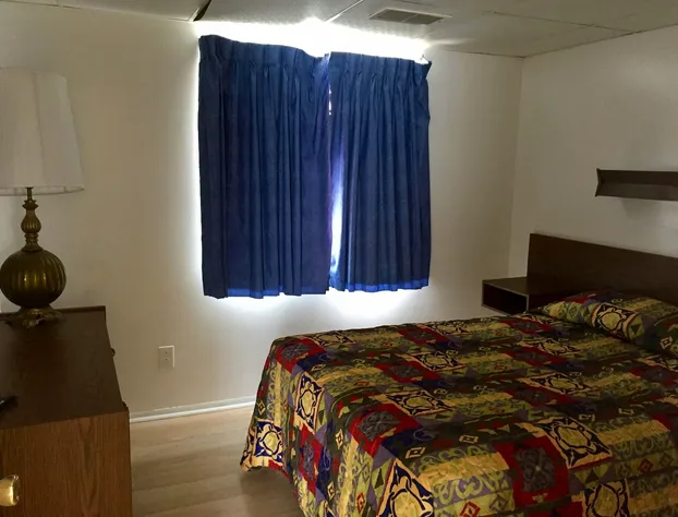 White Caps Motel hotel detail image 4