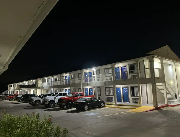 Motel 6 Bryan, TX - College Station hotel detail image 1