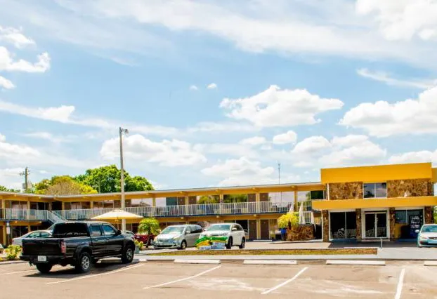 Lakeview Motel hotel detail image 2