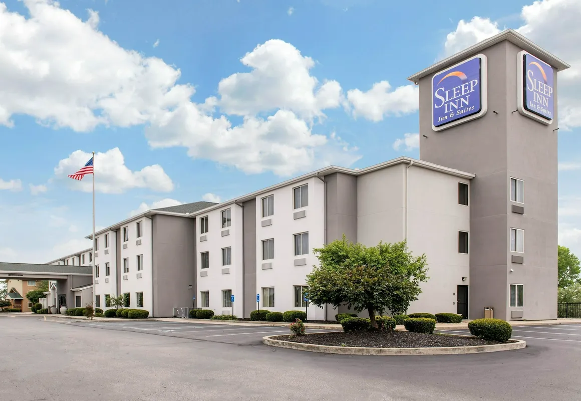 Sleep Inn & Suites hotel hero