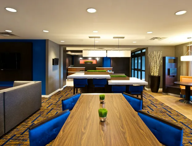 Country Inn & Suites by Radisson, Columbus-Edinburgh hotel detail image 2