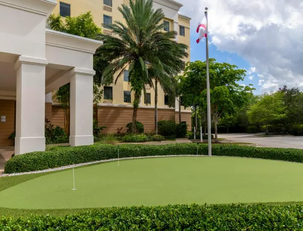 Hampton Inn & Suites Coconut Creek hotel detail image 1