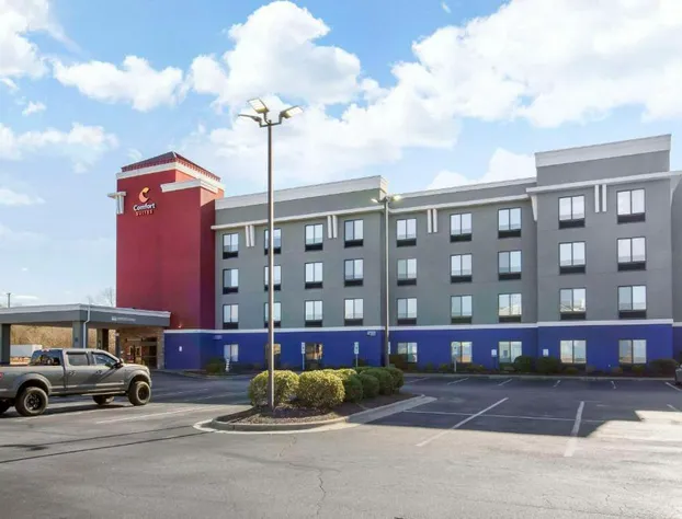 Comfort Suites Wilson I-95 hotel detail image 1