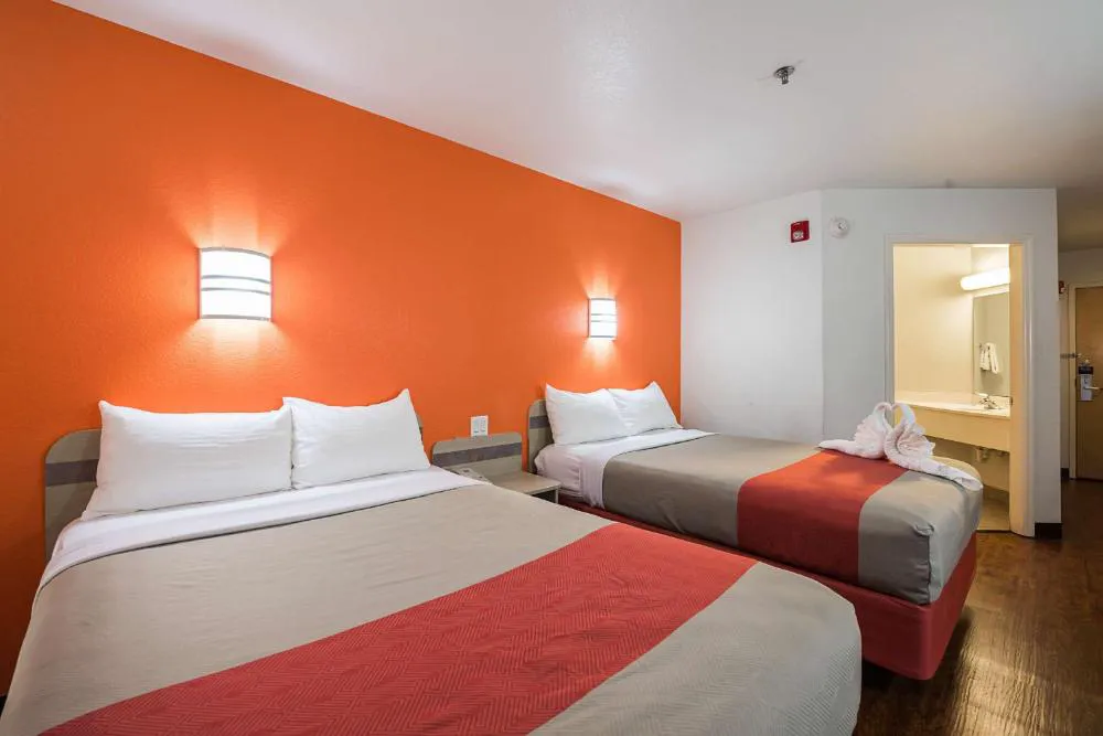 Baymont by Wyndham Athens, TN hotel hero