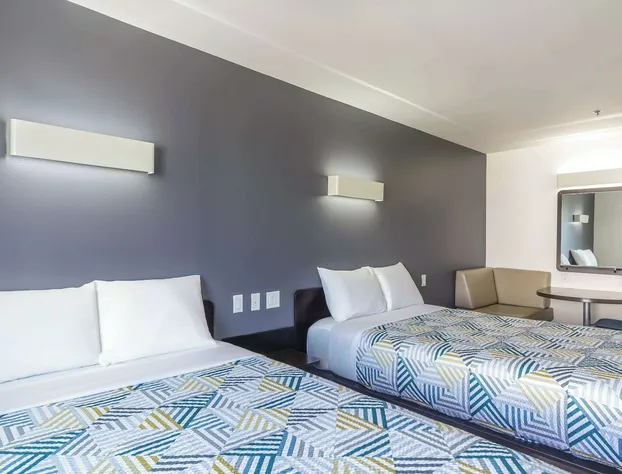 Motel 6 Laredo, TX - Airport hotel detail image 2