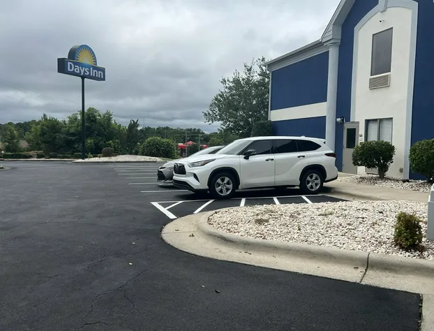 Days Inn by Wyndham Louisburg hotel detail image 1