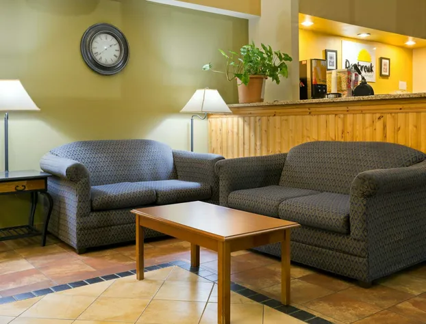 Days Inn by Wyndham Clinton hotel detail image 2