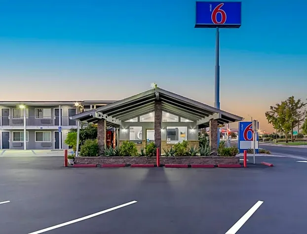 Motel 6 Willows, CA hotel detail image 2