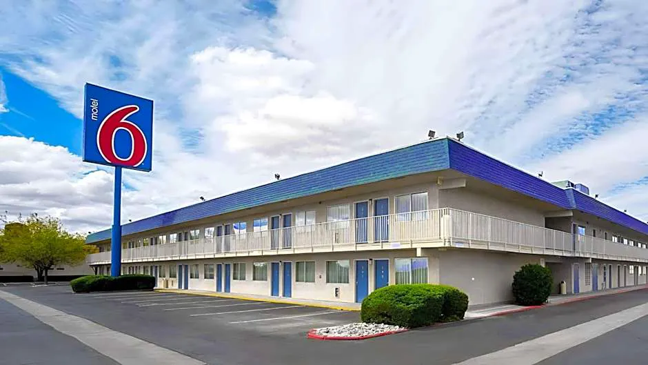 Motel 6 Holbrook, AZ hotel hero