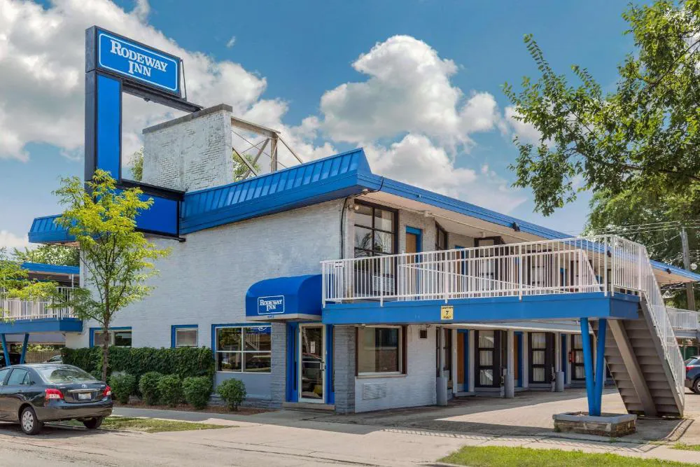 Rodeway Inn hotel hero