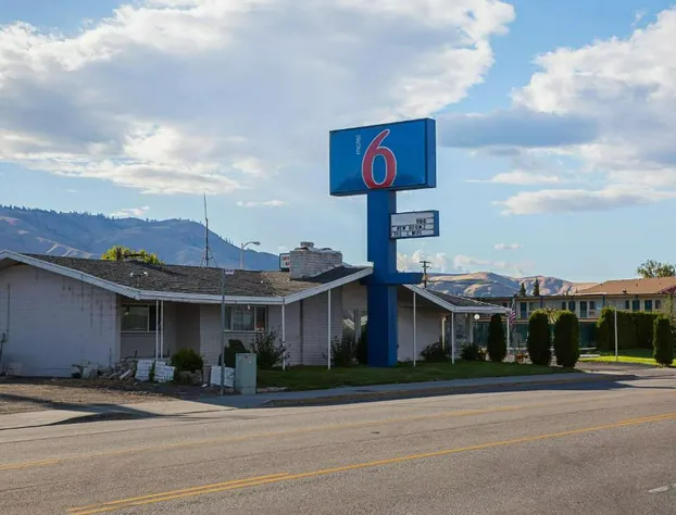Motel 6 Wenatchee, WA hotel detail image 1
