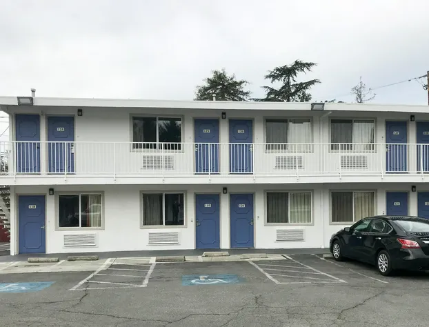 Motel 6 Concord, CA hotel detail image 1