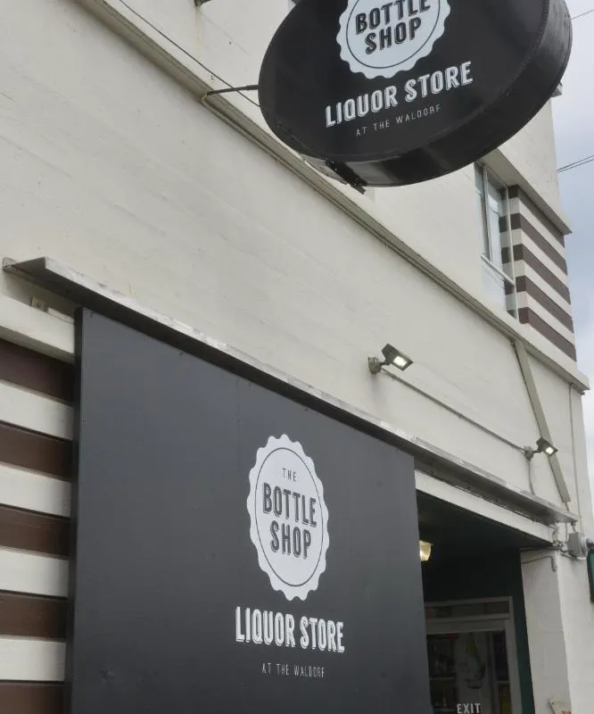 Hotel at the Waldorf hotel hero