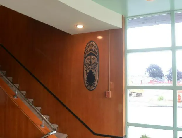 Hotel at the Waldorf hotel detail image 2