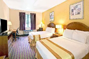 Days Inn & Suites by Wyndham Hickory hotel detail image 3