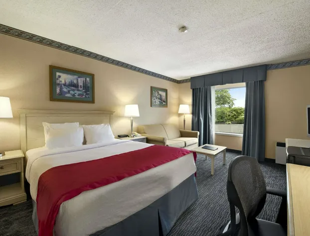 Ramada by Wyndham Trenton hotel detail image 2