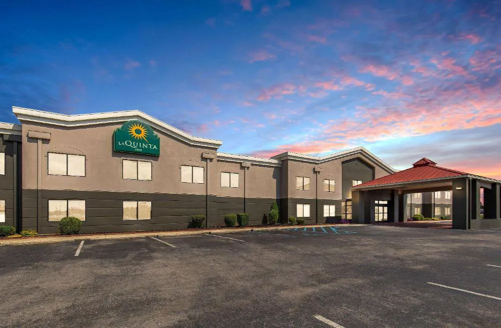 La Quinta Inn by Wyndham Decatur hotel hero