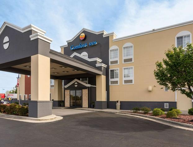 Comfort Inn Decatur Priceville hotel detail image 1