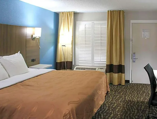 Quality Inn Athens I-65 / Huntsville Area West hotel detail image 3