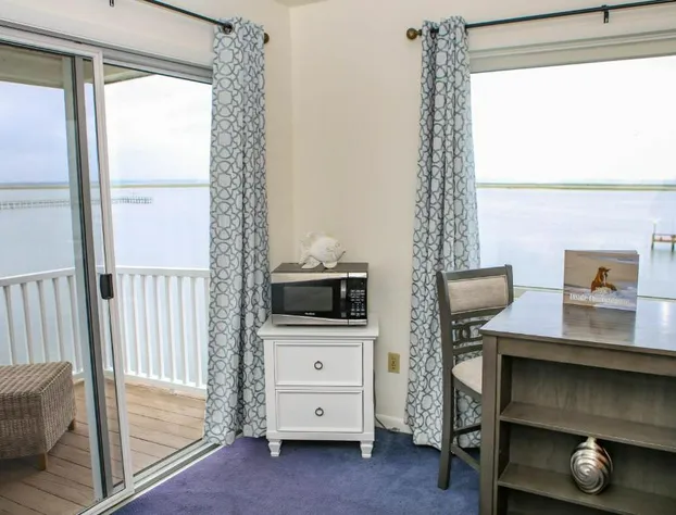 Waterside Inn hotel detail image 4