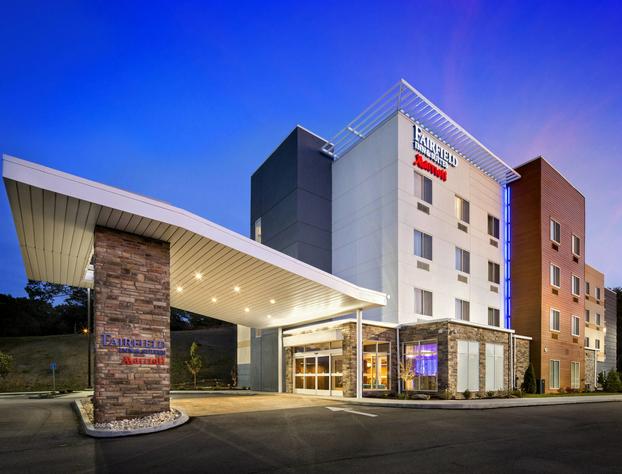 Fairfield Inn & Suites Monaca hotel detail image 1