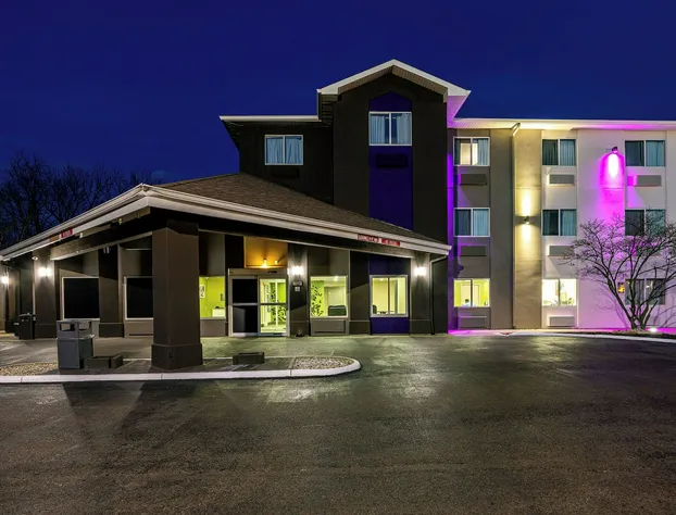 Sleep Inn & Suites – Oxford – University Area hotel detail image 2