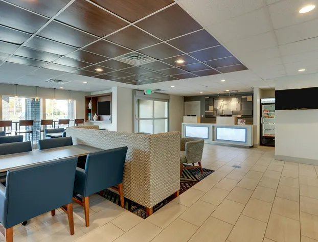 Holiday Inn Express Cincinnati North - Monroe by IHG hotel detail image 2