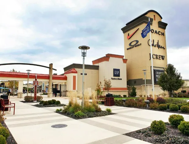 Baymont by Wyndham Monroe Ohio hotel detail image 3