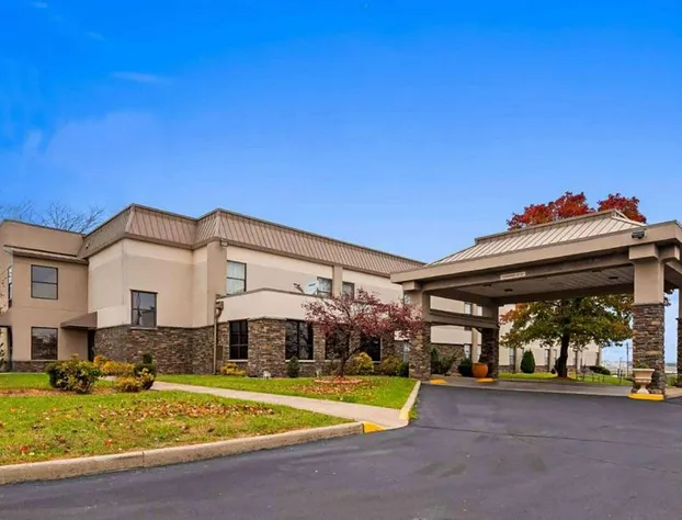 Baymont by Wyndham Monroe Ohio hotel detail image 4