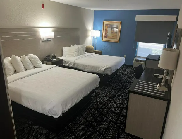 Baymont by Wyndham Monroe Ohio hotel detail image 4