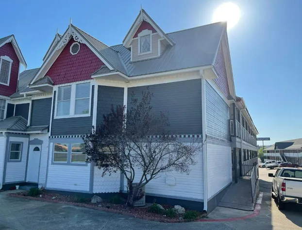 Branson Victorian Inn hotel detail image 2