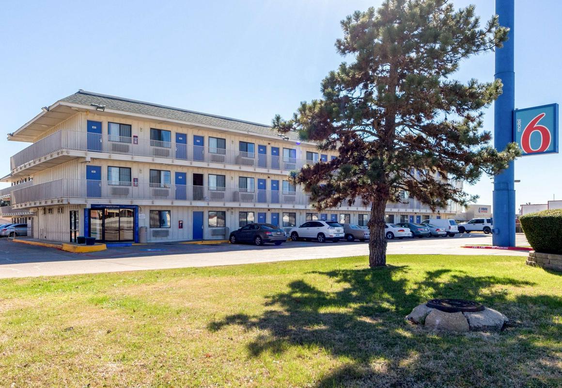 Motel 6 Garland, TX - Dallas hotel hero