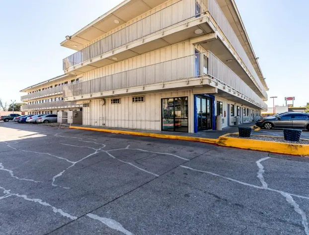 Motel 6 Garland, TX - Dallas hotel detail image 3