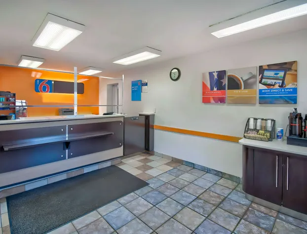 Motel 6 Warren, MI - Detroit East hotel detail image 3