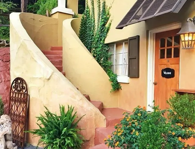 Lakeview at Fontana hotel detail image 1