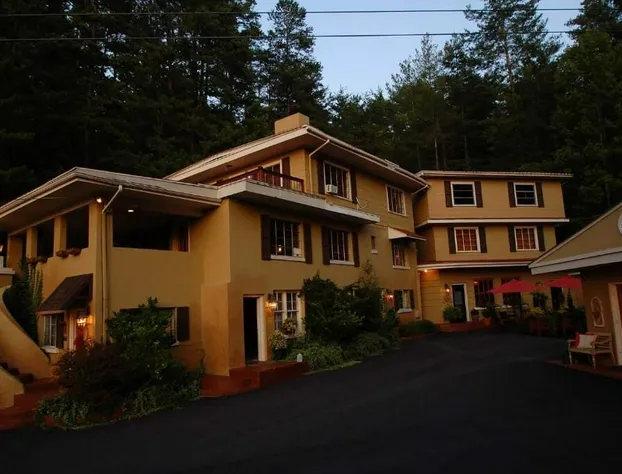 Lakeview at Fontana hotel detail image 2