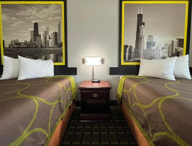 Super 8 by Wyndham Mt. Carmel IL hotel detail image 3