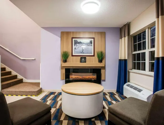 Microtel Inn & Suites by Wyndham Southern Pines / Pinehurst hotel detail image 4