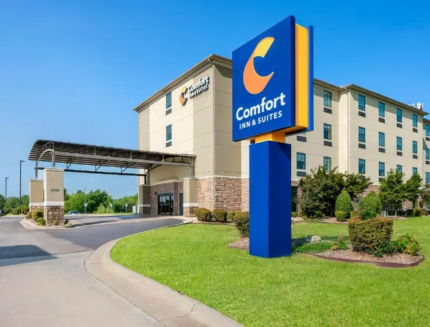 Comfort Inn & Suites Fort Smith I-540 hotel detail image 1