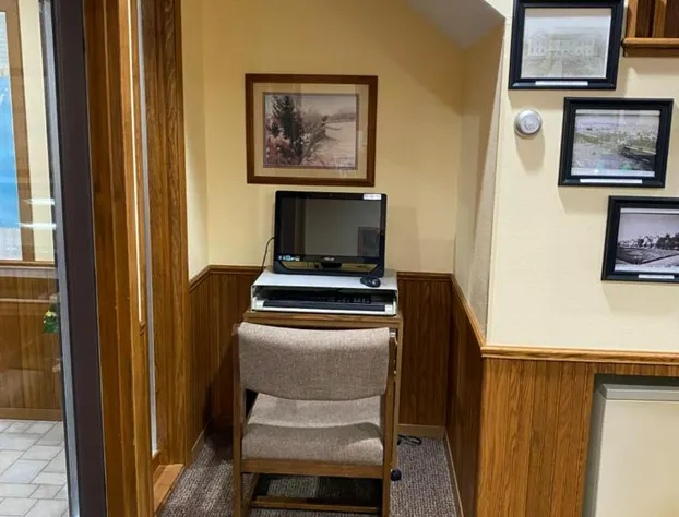 AmeriVu Inn and Suites hotel detail image 4