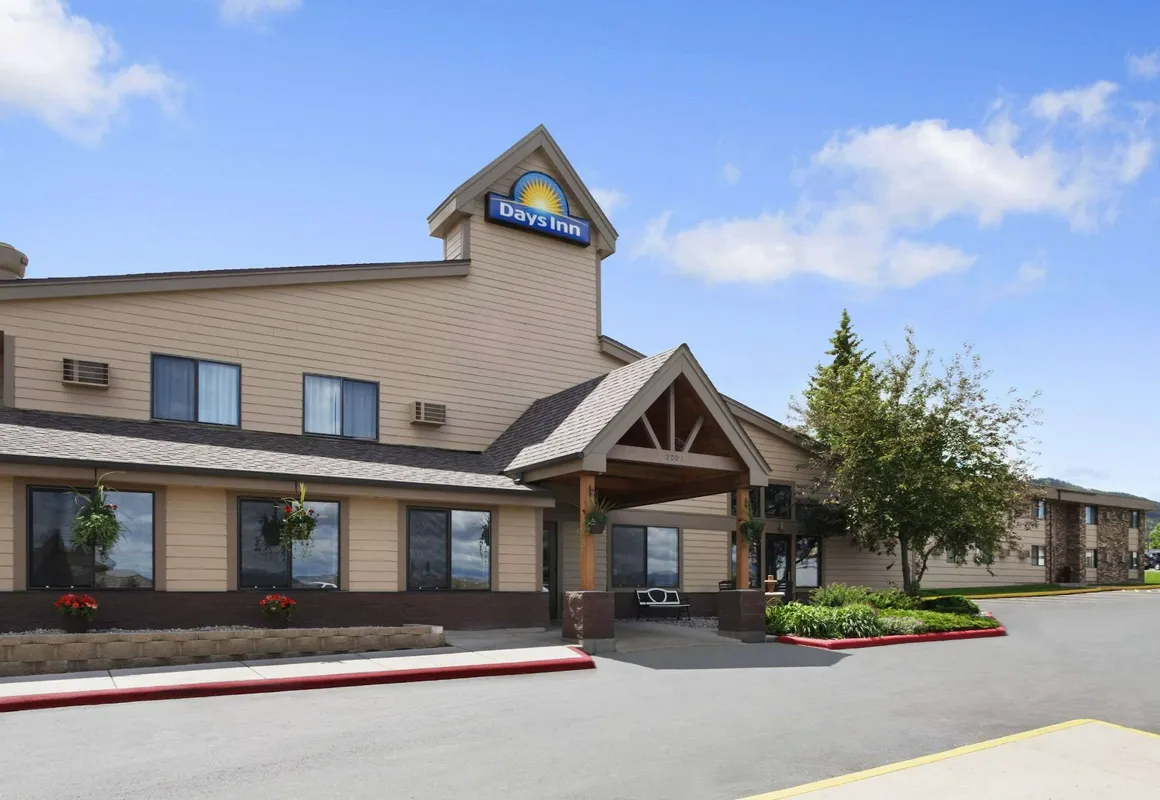 Days Inn by Wyndham Helena hotel hero