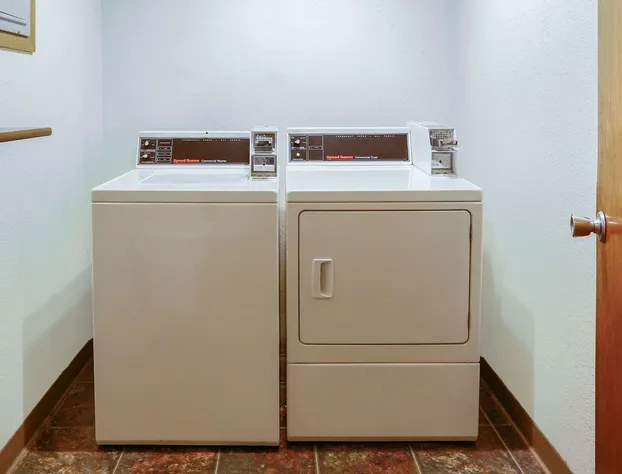 Howard Johnson Helena hotel detail image 2