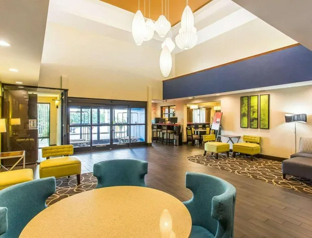 Comfort Suites Cookeville hotel detail image 2