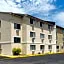 Boarders Inn & Suites by Cobblestone Hotels - Waterloo/Cedar Falls hotel detail image 1