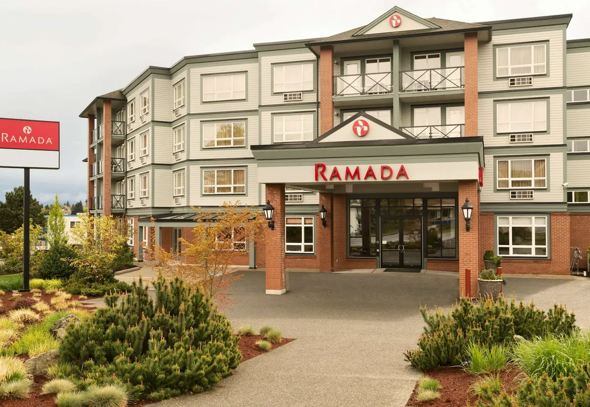 Ramada by Wyndham Nanaimo hotel hero