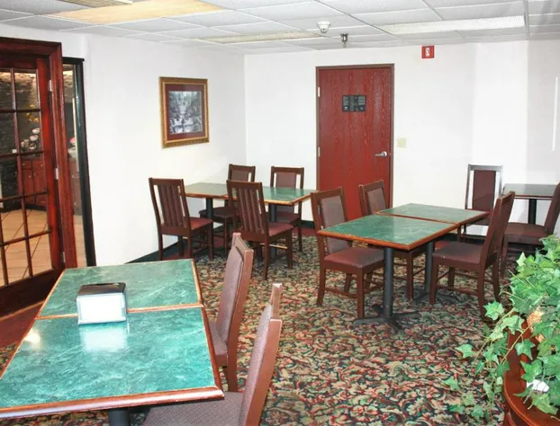 Baymont by Wyndham Jonesboro hotel detail image 2