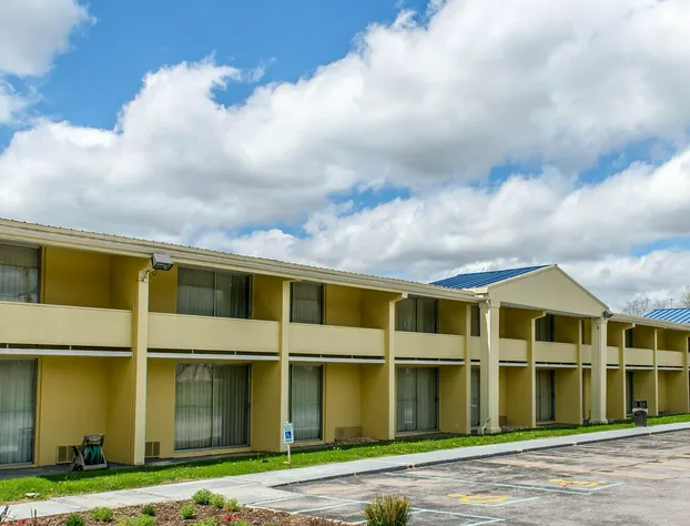 Rodeway Inn Brookville hotel detail image 1