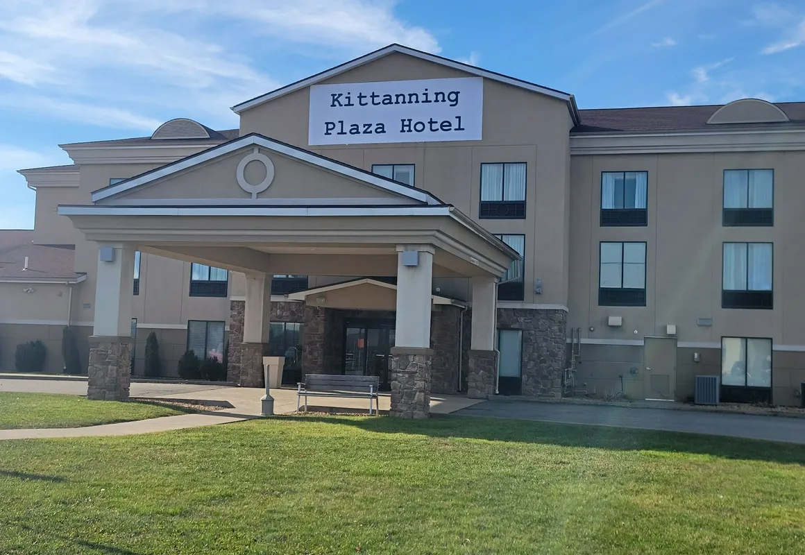 Wingate by Wyndham Kittanning hotel hero